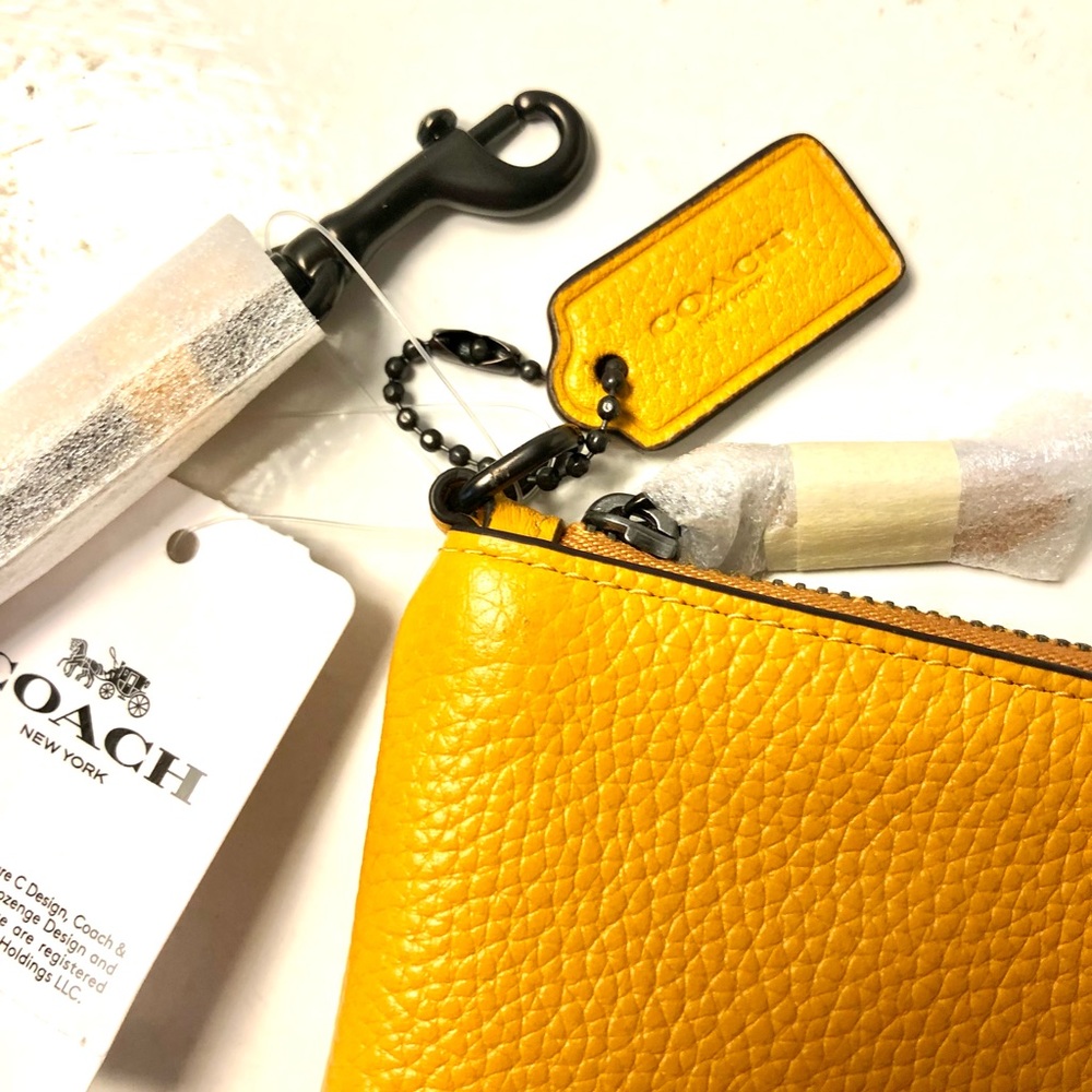 NWT, Coach Wristlet - Picture 5 of 6